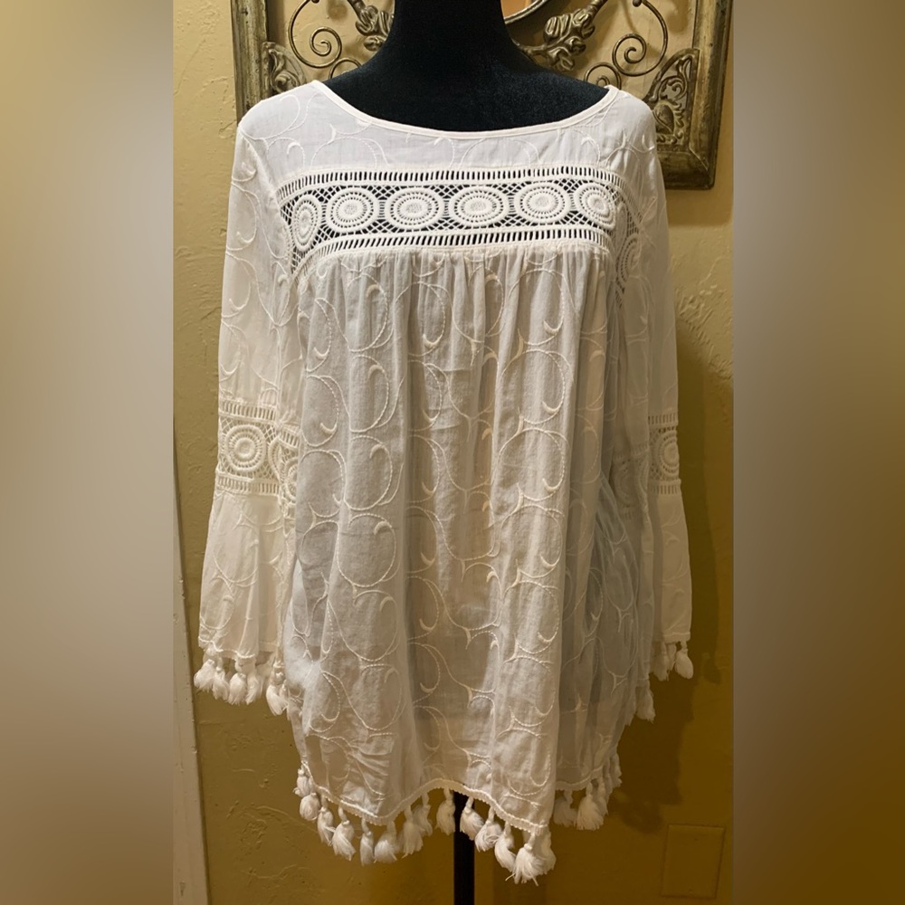 White Westport Top w/ Bell Sleeves